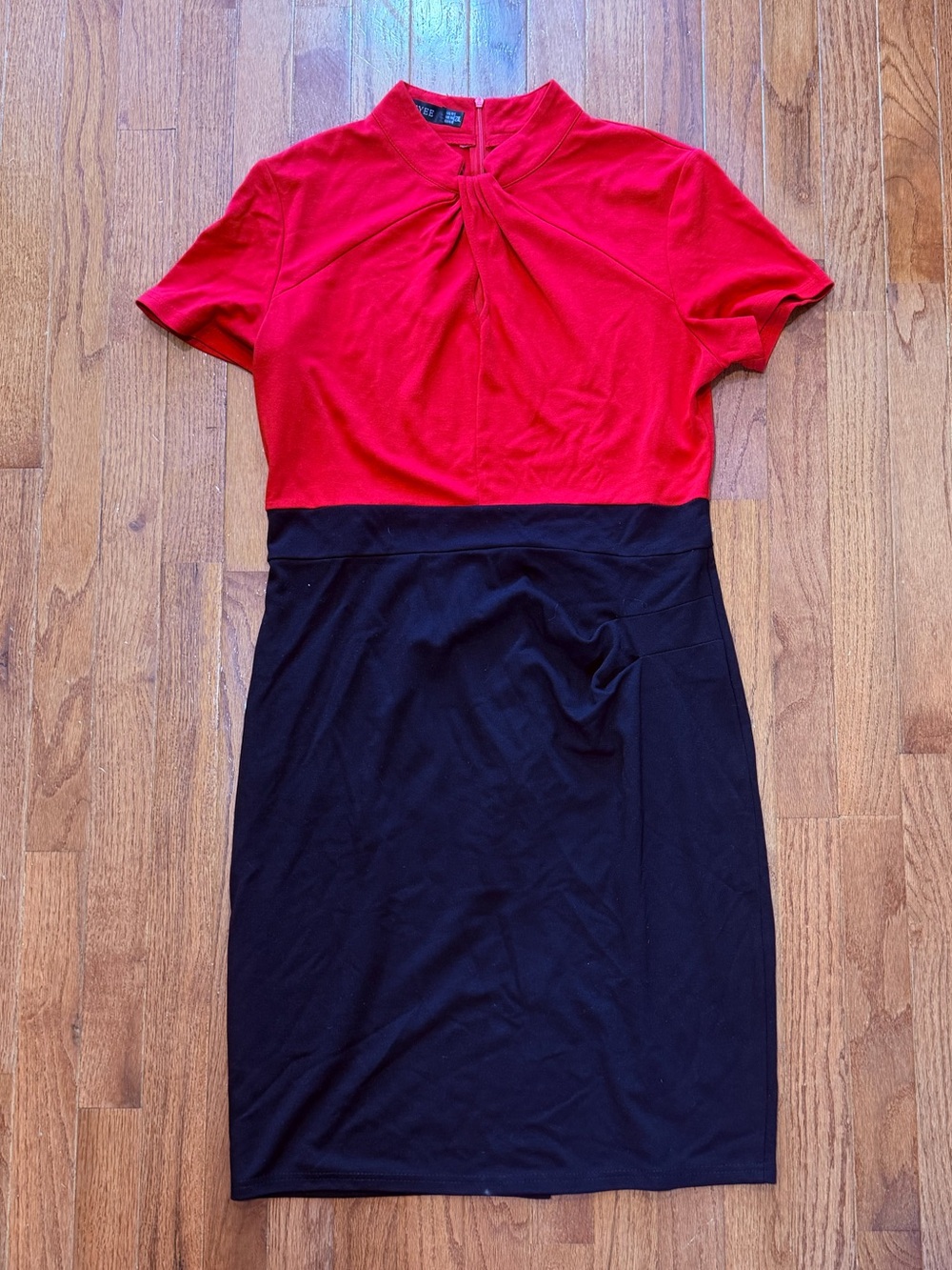 Red & Black Short-Sleeve Sheath Dress